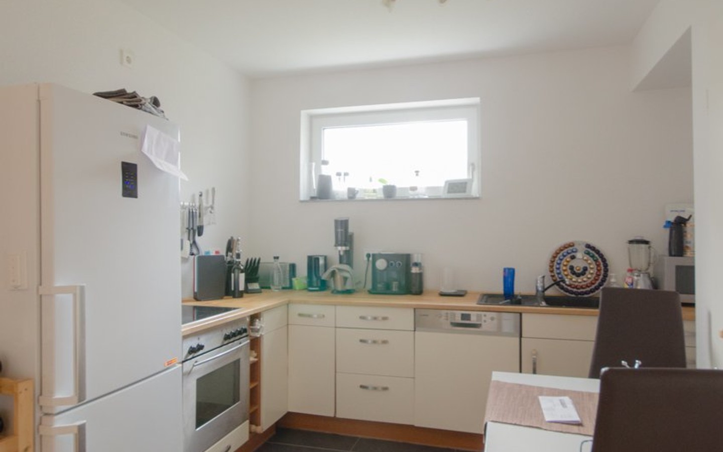 Küche - Bezaubernde Zweizimmerwohnung - Highlight: ca. 50 m² Garten