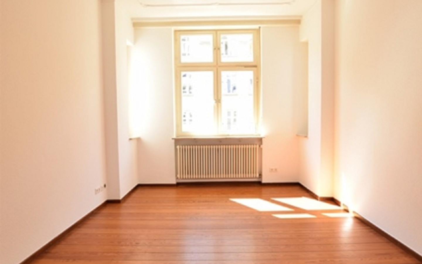 Wohnen - Heidelberg Weststadt: Stilvolle Fünfzimmerwohnung mit Balkon