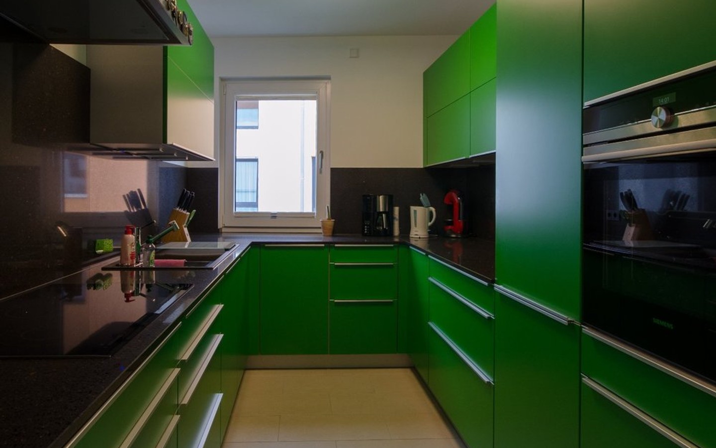 Küche - Exklusive Fünfzimmerwohnung in moderner Wohnanlage