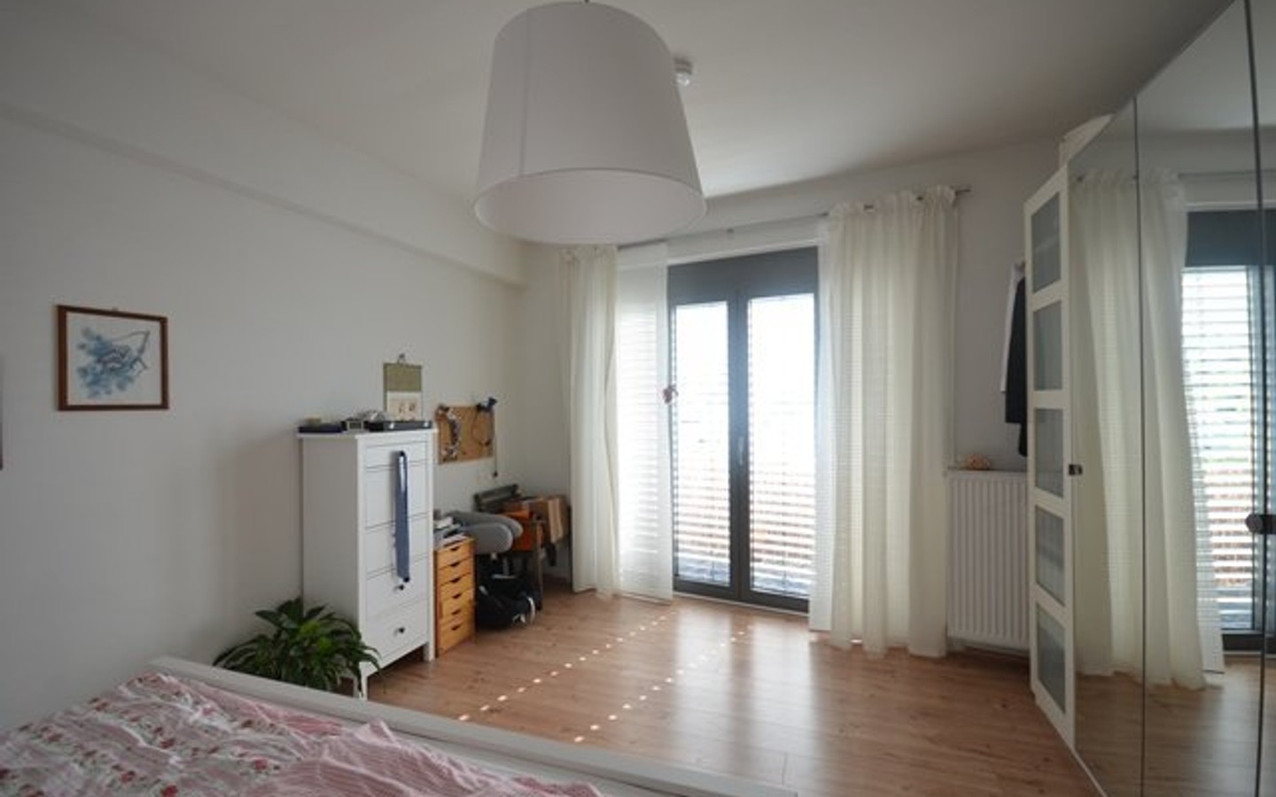 Schlafzimmer - Charmates Kleinod in HD - Handschuhsheim: moderne 2 Zimmermaisonettwohnung mit großer Dachterrasse