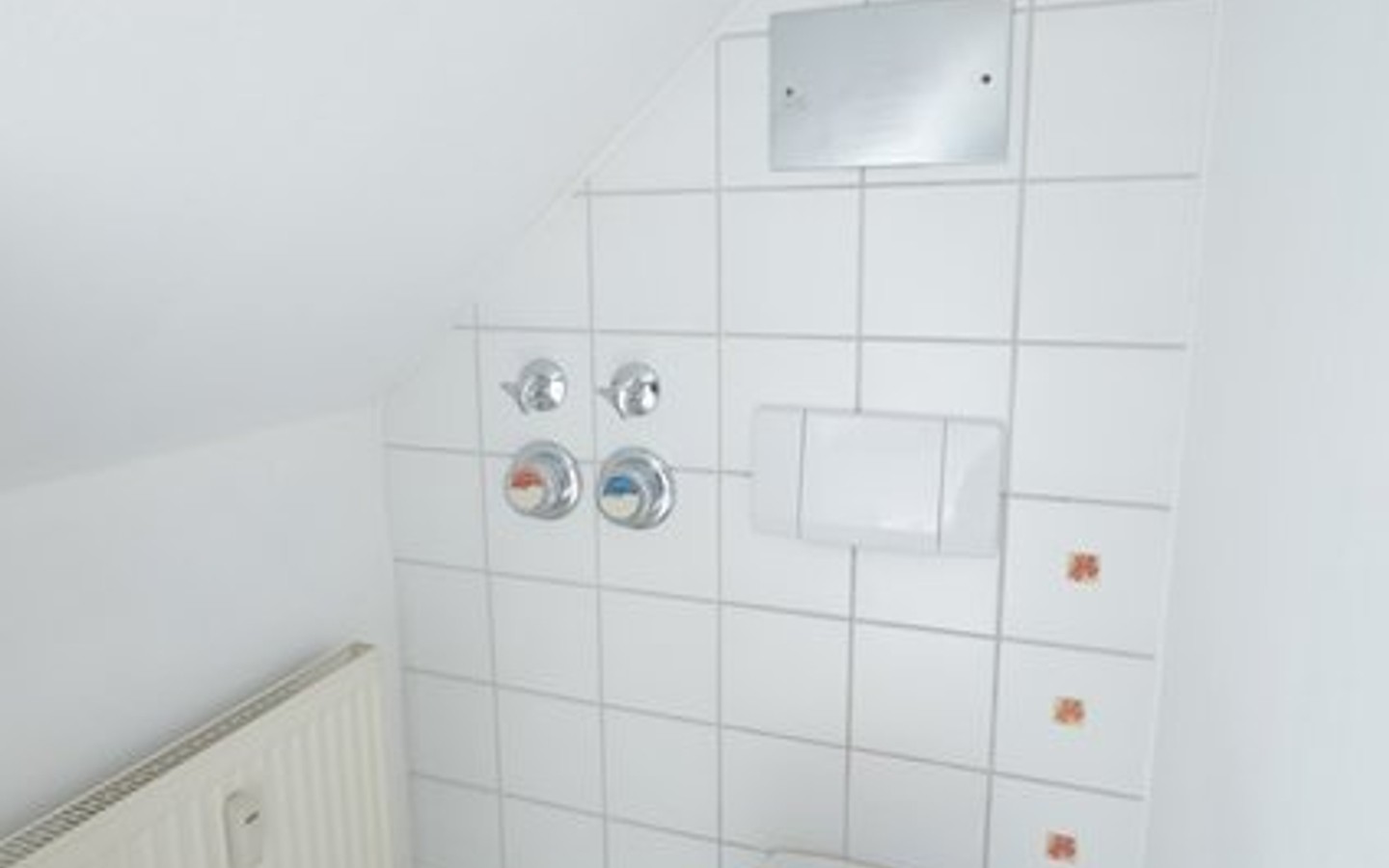 WC im  DG - Heidelberg-Wieblingen: Sonnige Maisonettewohnung in idyllischer Lage