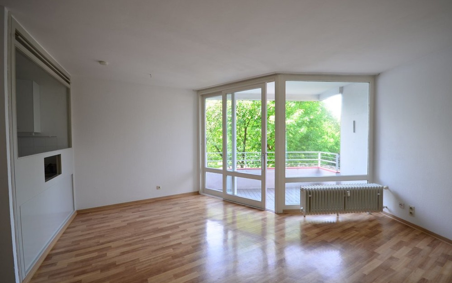 Wohnzimmer - Heidelberg-Wieblingen: 2-Zimmerwohnung mit Balkon und gelungener Raumaufteilung