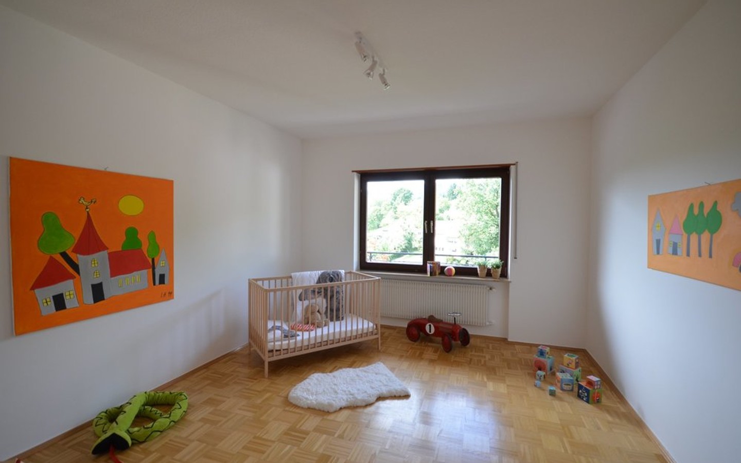 Zimmer 2 - Sonne–Aussicht–Lebensqualität: Ziegelhausen (Hirtenaue): Tolle Vierzimmerwohnung