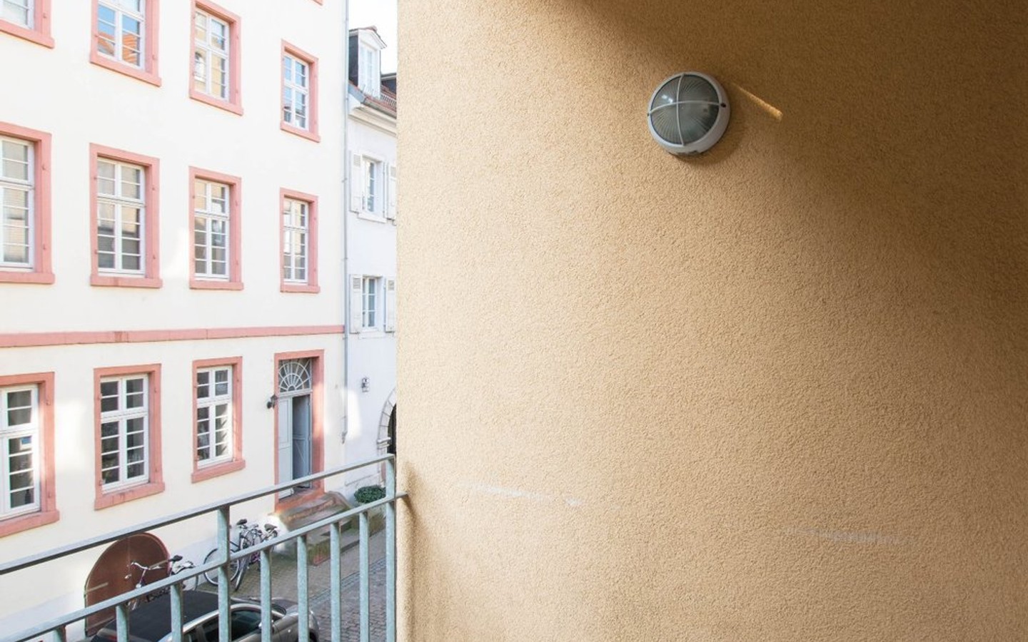 Balkon - Heidelberg-Altstadt: Gemütliche Zweizimmerwohnung am Neckar
