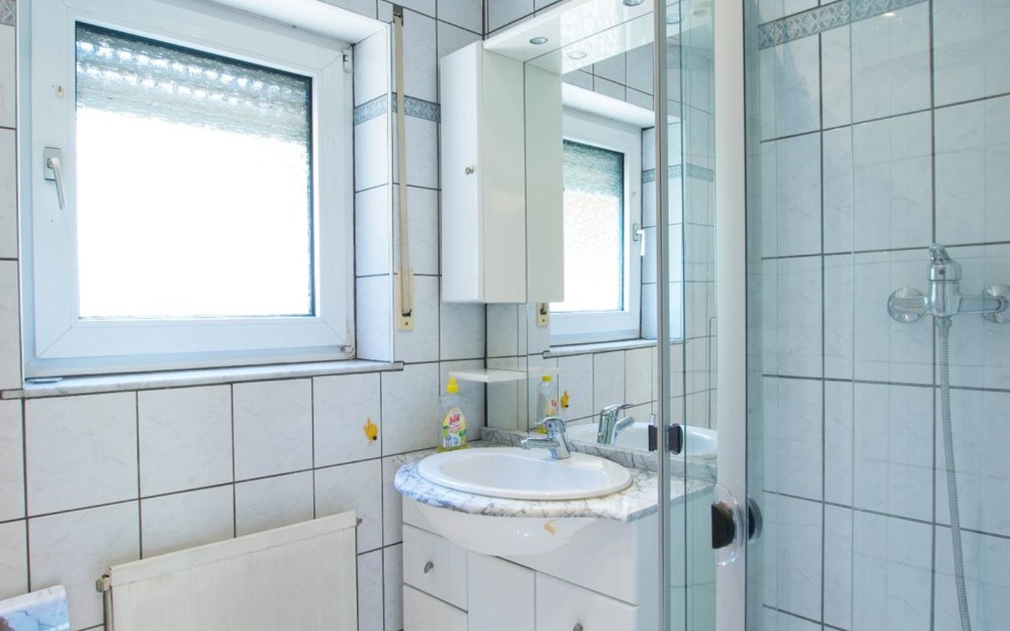Duschbad im Erdgeschoss - Nußloch: Geräumiges Ein- bis Zweifamilienhaus mit viel Potenzial