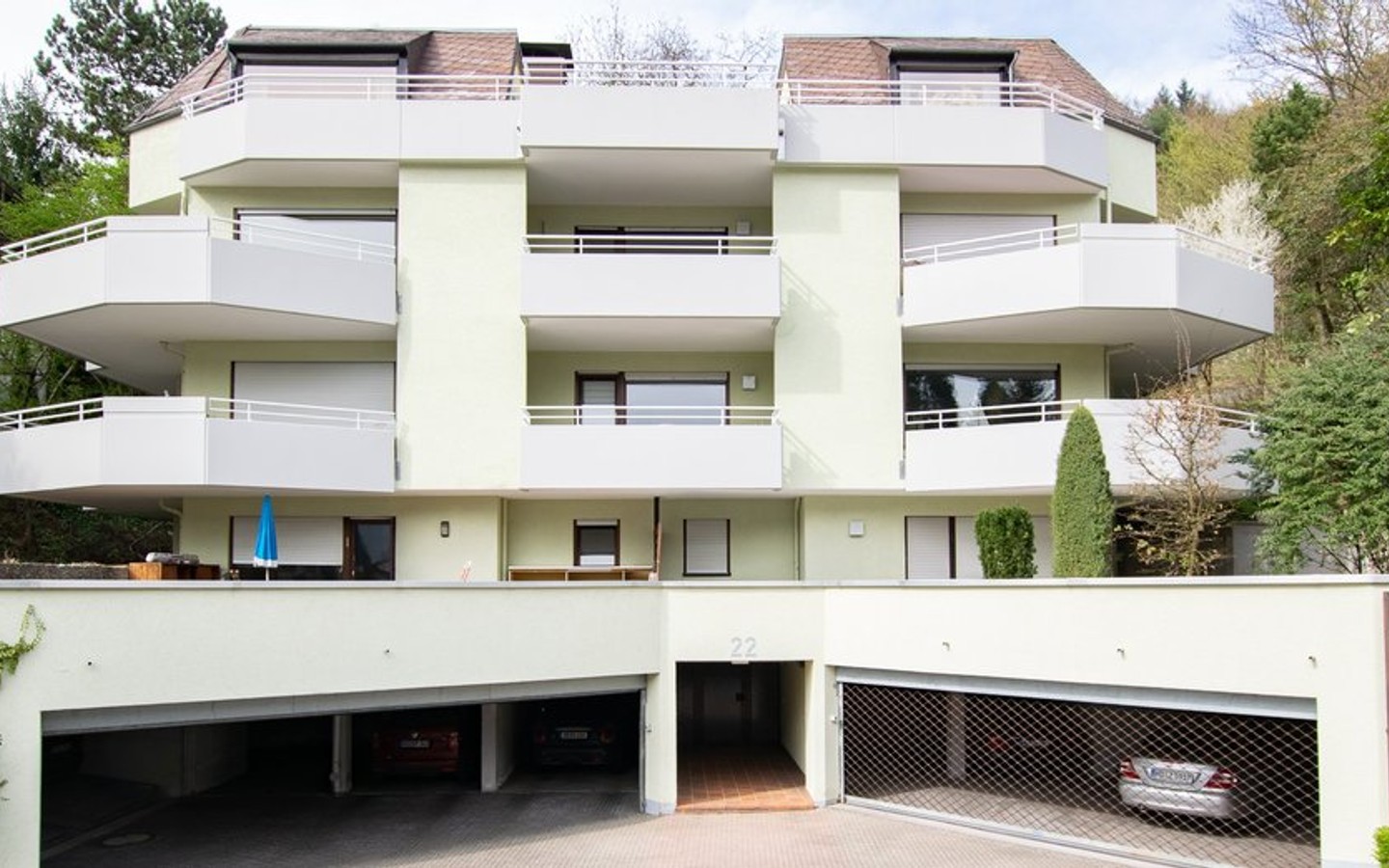 Hausansicht - HD-Ziegelhausen: Tolle 2 Zimmerwohnung mit riesigem Balkon
