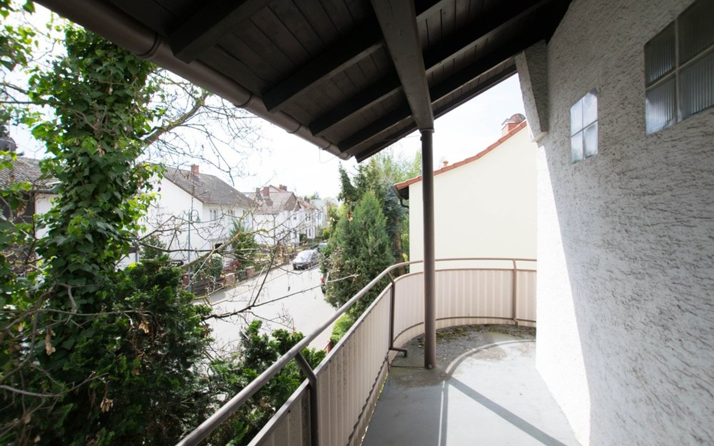 Balkon zur Straße - Bevorzugte Lage: Doppelhaushälfte mit Garten in der Schwetzinger Oststadt