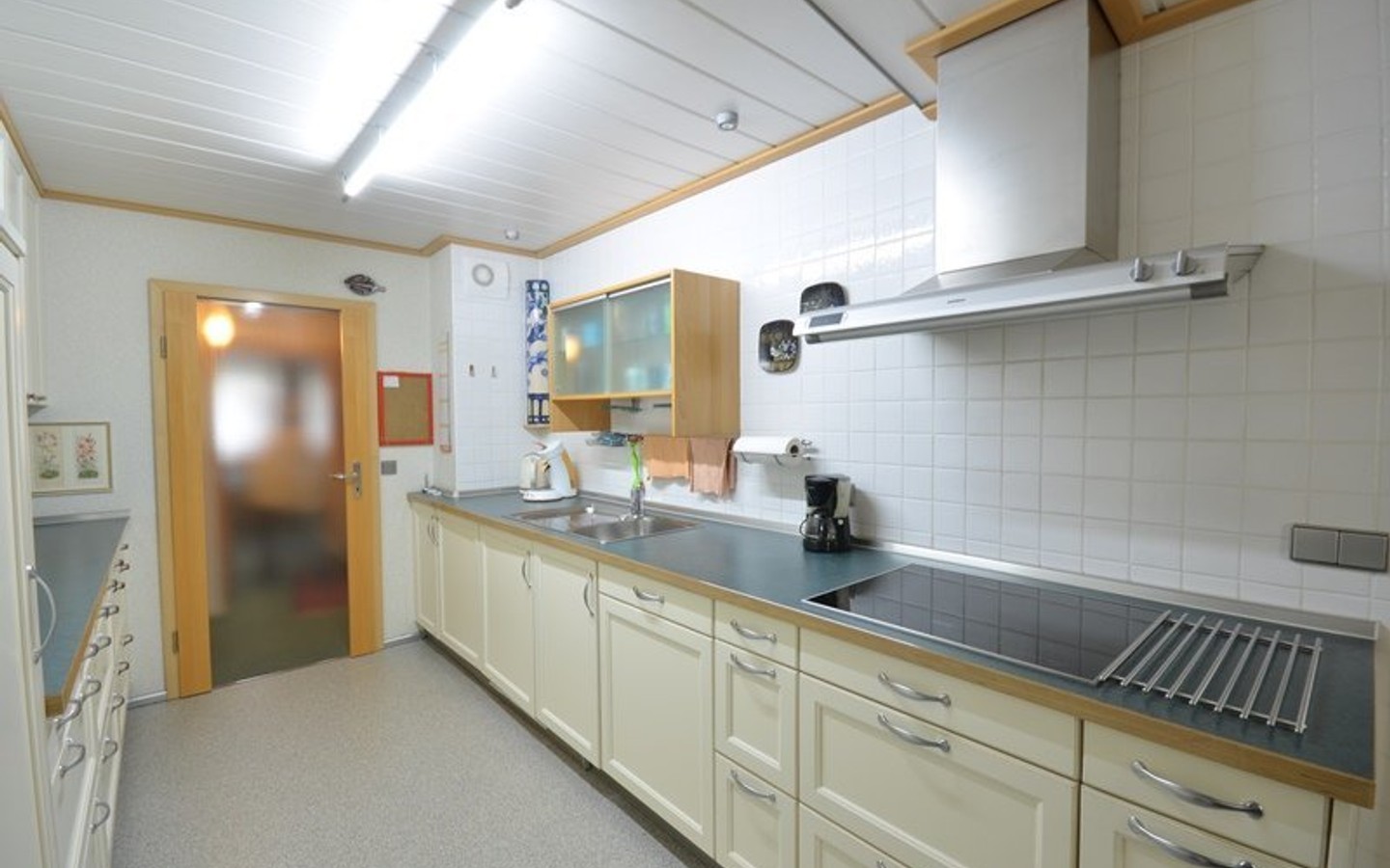 Küche - Weinheim (Schollstr.): Gepflegte 3,5-Zimmerwohnung, 89,88 qm mit guter Raumaufteilung