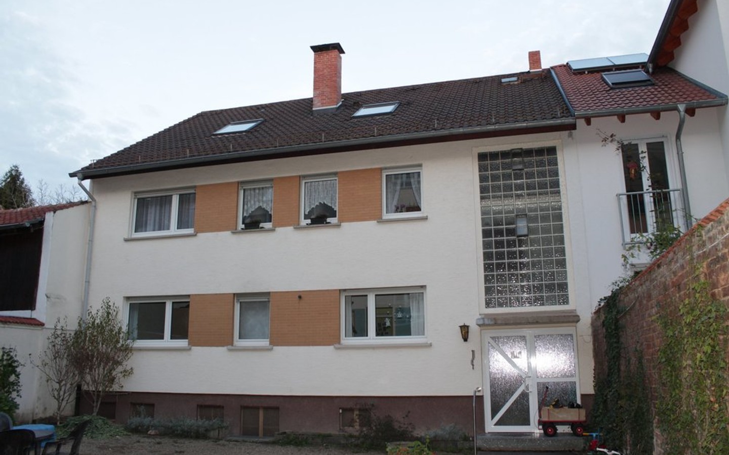 Hinterhaus Vorderansicht - Top-Investment in Heidelberg-Handschuhsheim: 2 Mehrfamilienhäuser