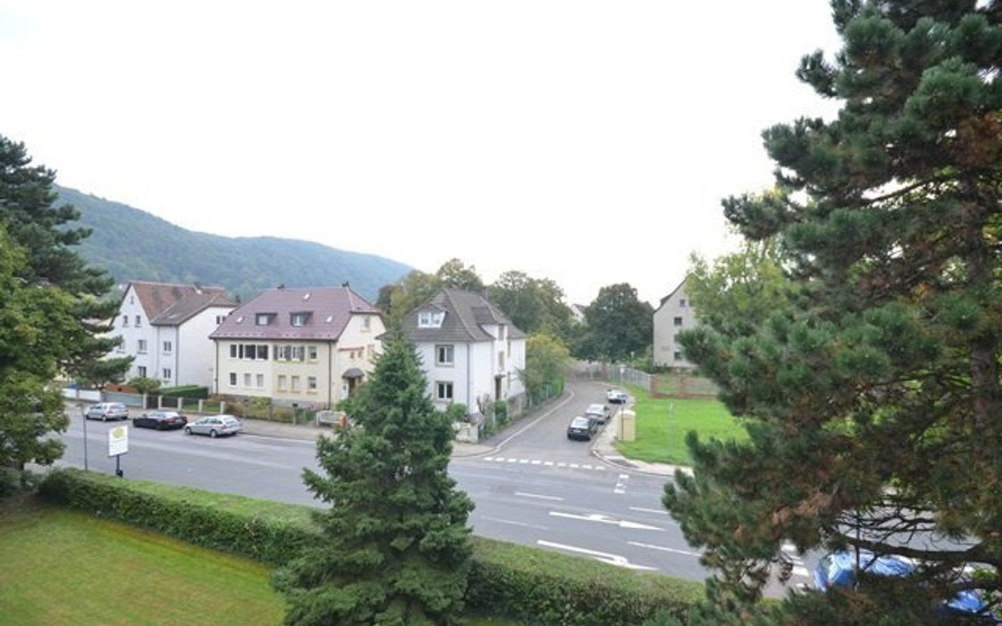 Blick vom Balkon - Heidelberg-Südstadt (Philipp-Otto-Runge-Str.). Schöne und helle Zweizimmerwohnung