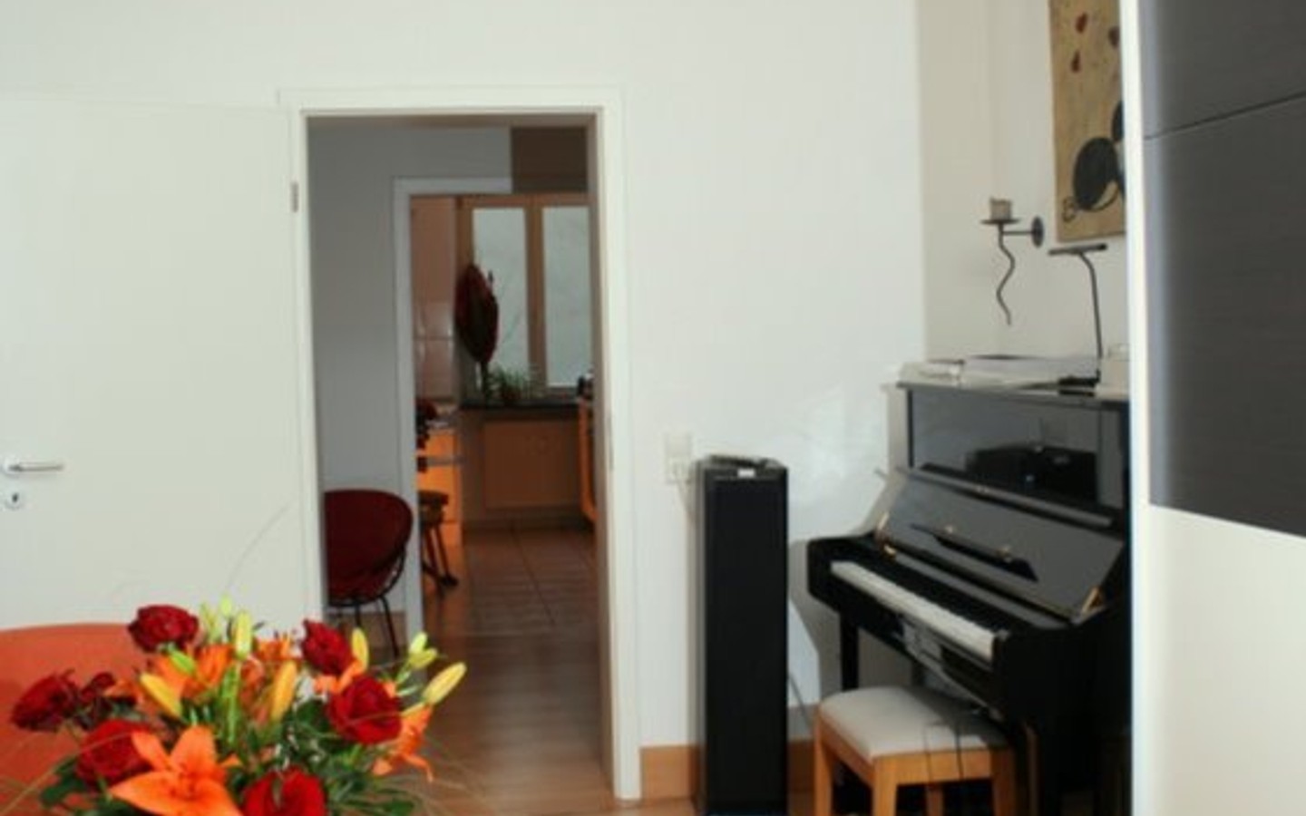 Wohnzimmer - Sehr ansprechende Vierzimmerwohnung in einem Stadthaus in zentralster Lage von Heidelberg
