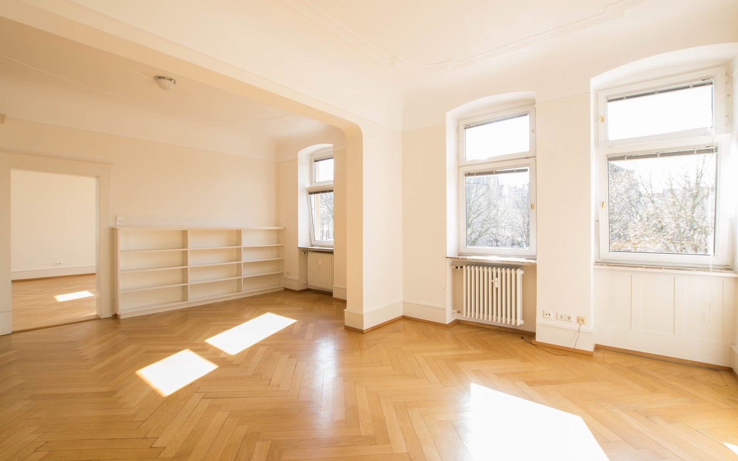 Zimmer - Heidelberg-Weststadt: 6-Zimmer-Altbauwohnung in denkmalgeschütztem Anwesen