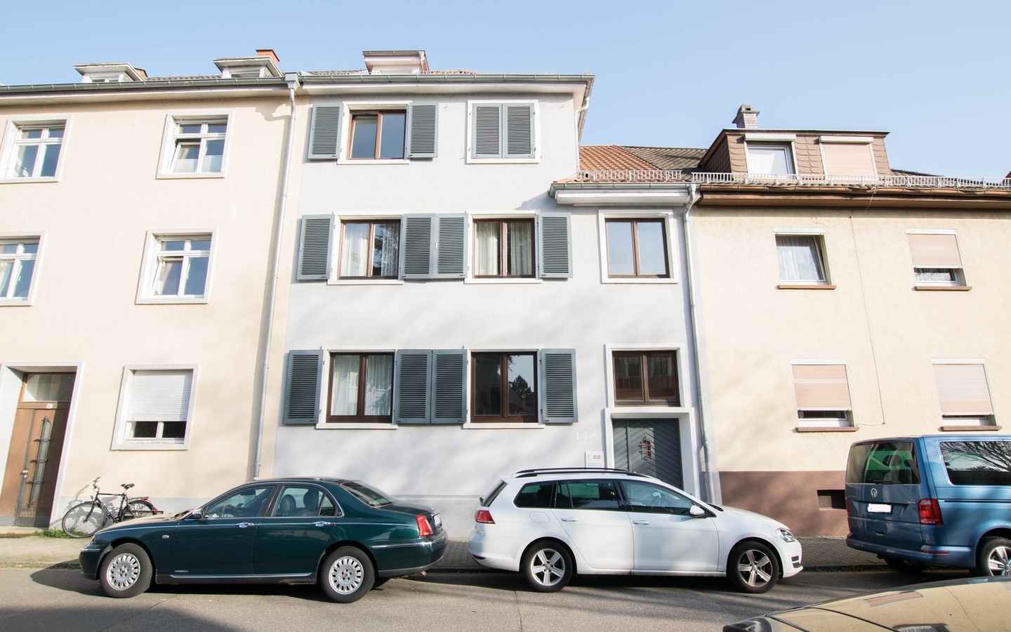 Hausansicht - Heidelberg-Neuenheim - Toplage Quinckestraße: Bezugsfreie 3 Zimmerwohnung mit großem Balkon