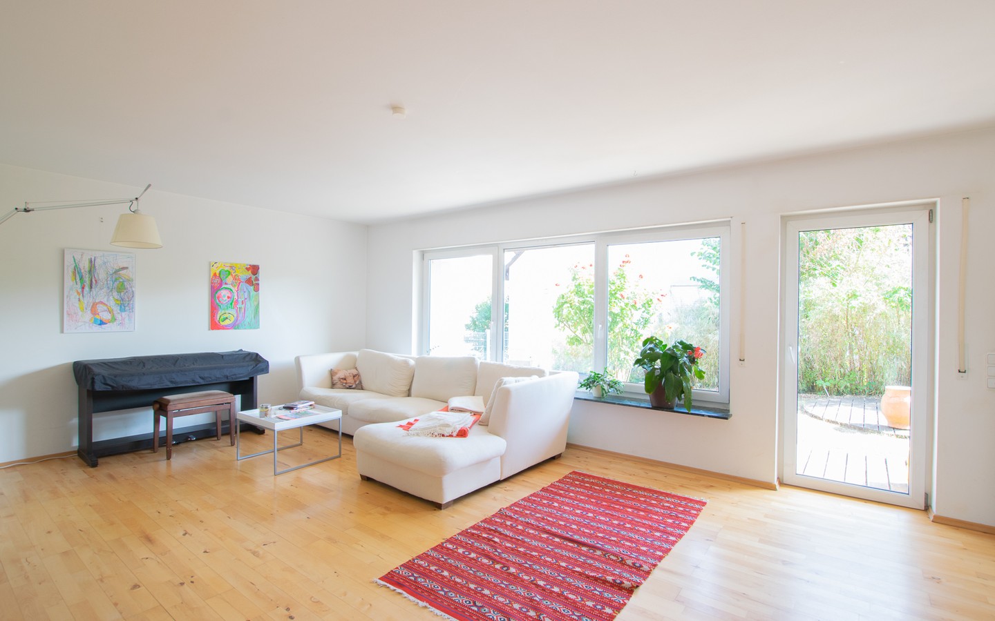 Wohnzimmer - Modernes Einfamilienhaus auf großem Grundstück in ruhiger Lage von Lobenfeld +Virtuelle 3D-Tour+