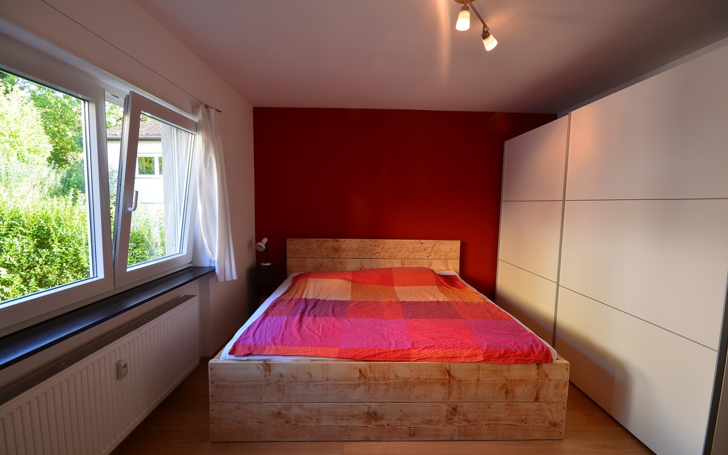 Schlafzimmer - Schöne 4 Zimmerwohnung in ruhiger Lage von Dossenheim mit Garten