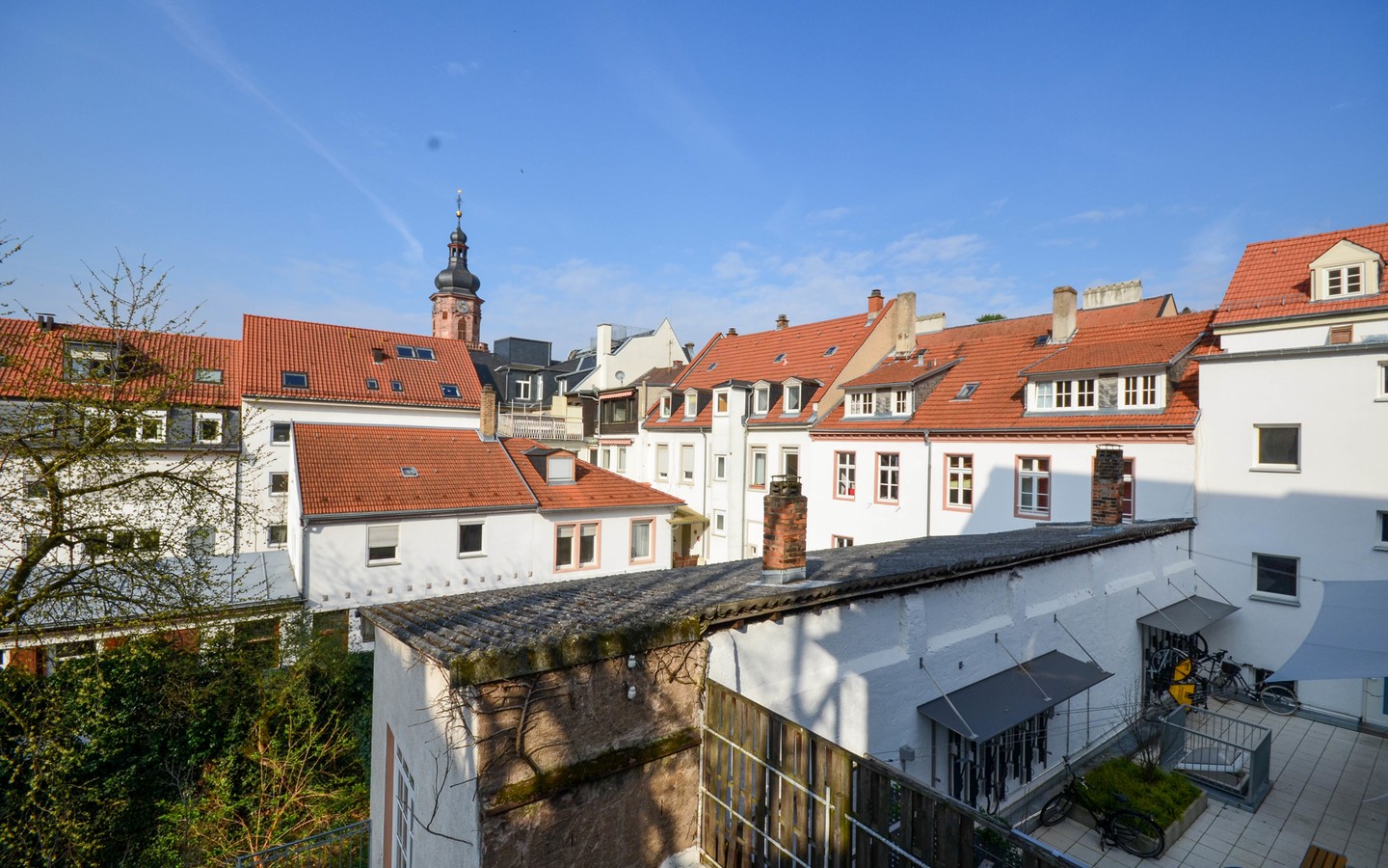 Balkon - Im Herzen der Altstadt: Grandiose Fünfzimmerwohnung mit Balkon