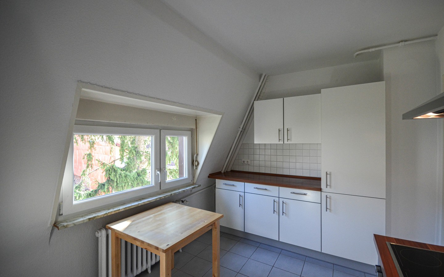 Küche - Gemütliche Dachgeschosswohnung in zentraler Lage in Heidelberg - Handschuhsheim