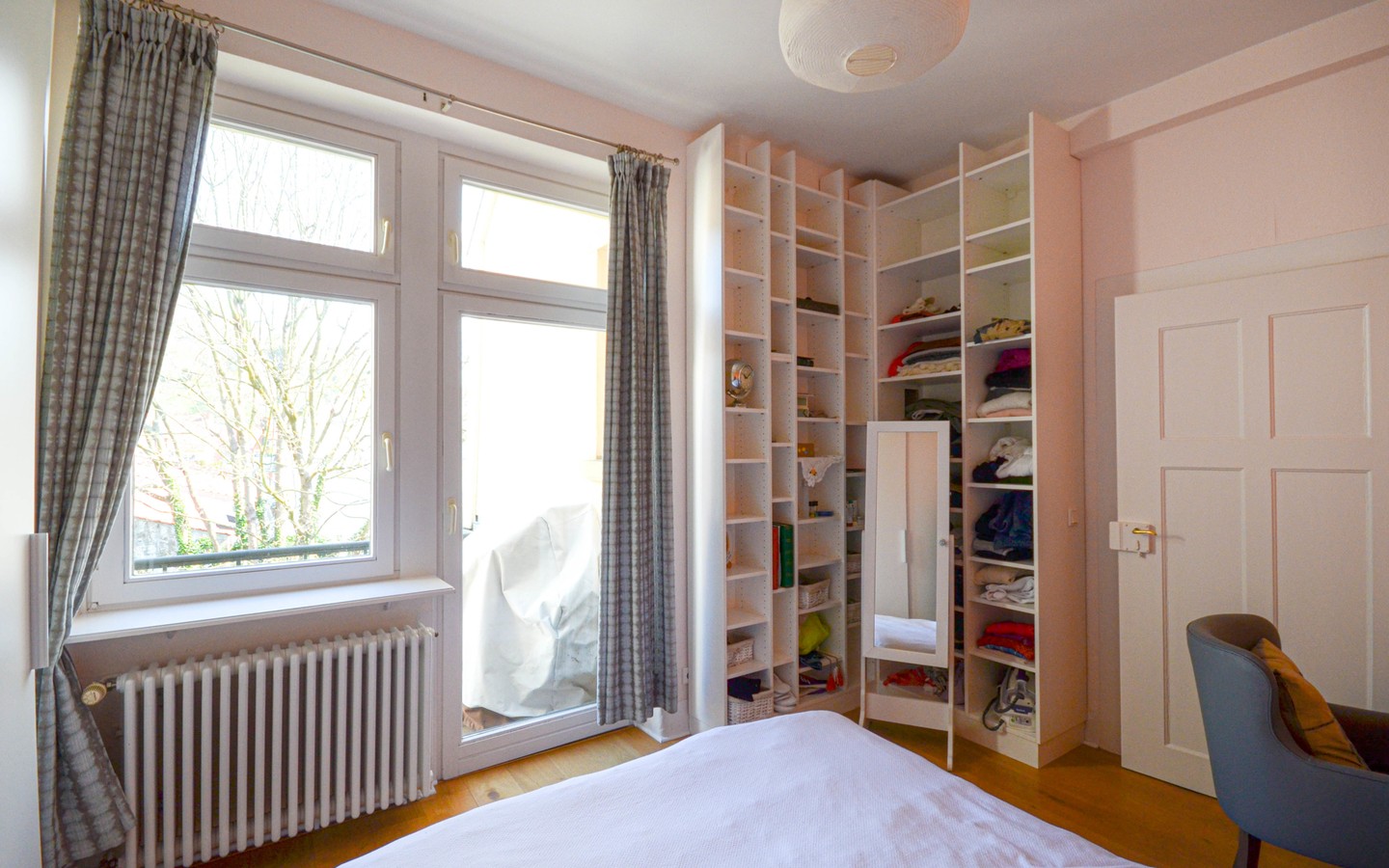 Schlafzimmer - Traumhaft schöne Fünfzimmerwohnung in Heidelberg-Neuenheim
