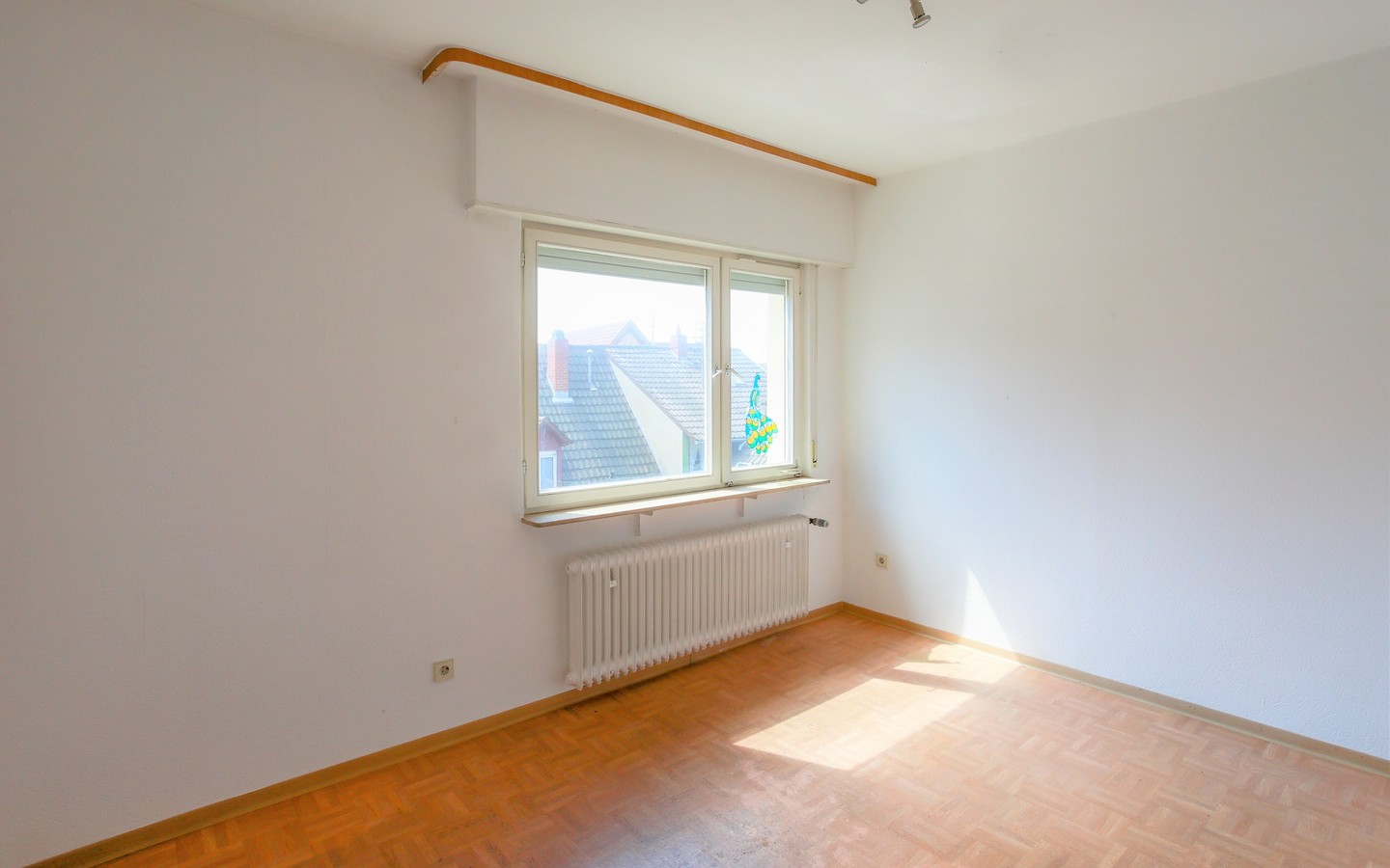 Zimmer 2 - HD-Rohrbach: Renovierungsbedürftiges Einfamilienhaus in 2. Reihe inmitten des charmanten Ortskerns!