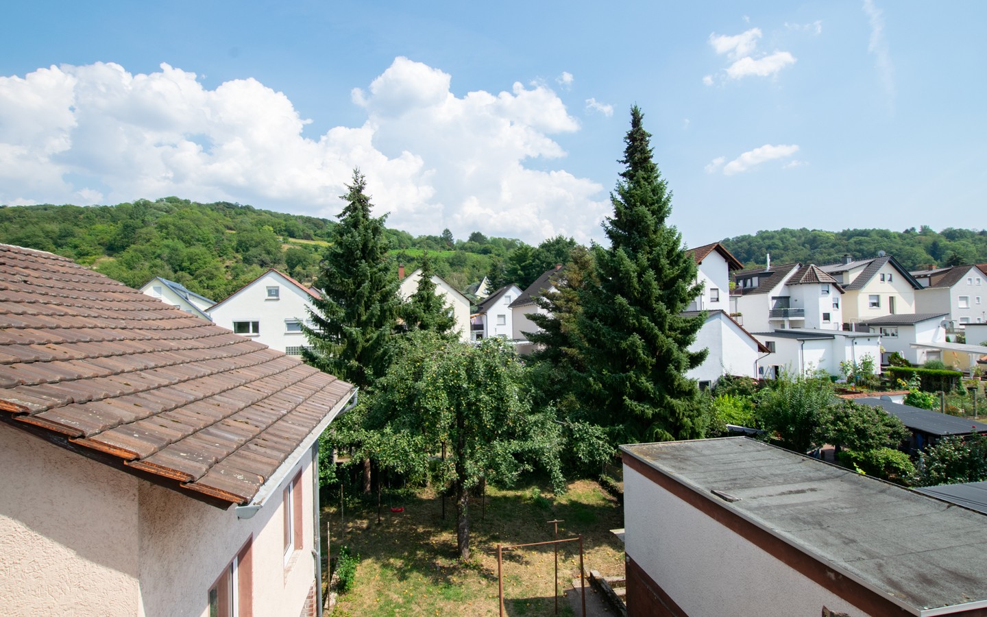 Ausblick - Freistehendes Ein- bis Zweifamilienhaus mit Garten in ruhiger Lage von Hemsbach!