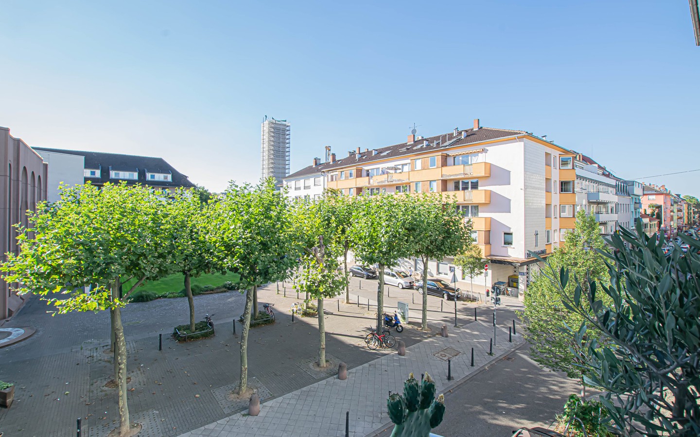 2. OG 2 Zi. rechts - Aussicht - Wohn- und Geschäftshaus mit Entwicklungspotential in Mannheim Innenstadtlage (F2, 9 und 9A)