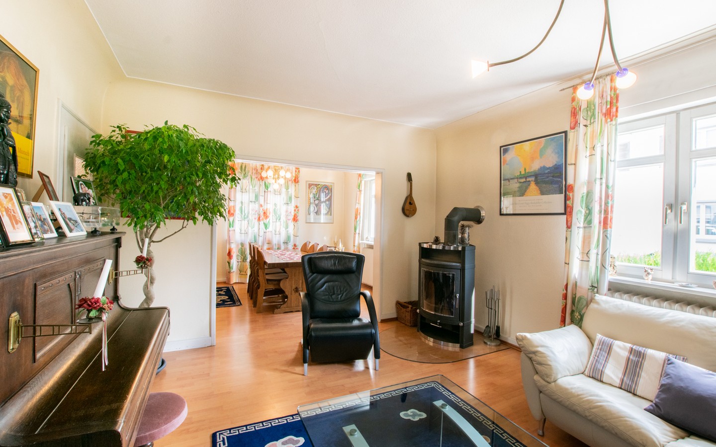 Wohnzimmer - St. Leon: Freistehendes Einfamilienhaus mit Charme und Potential!