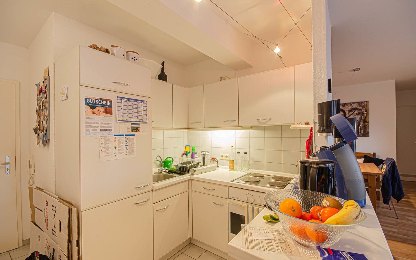 Küche - Schicke Single-Wohnung mit großer Dachterrasse in ruhiger Lage