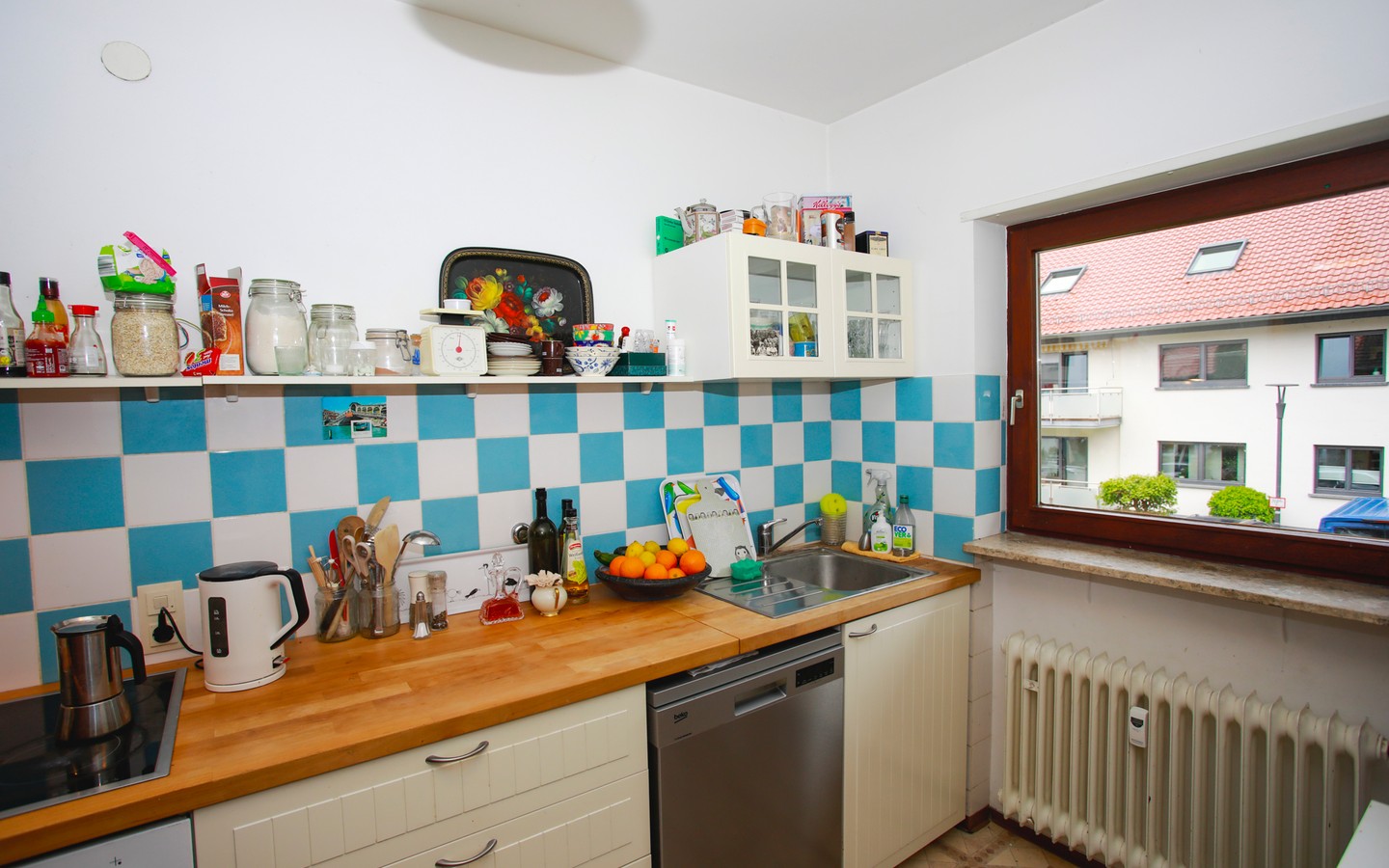 Küche 1. OG - HD-Handschuhsheim: Eigennutzung oder Kapitalanlage? Bei diesem Zweifamilienhaus ist beides möglich!