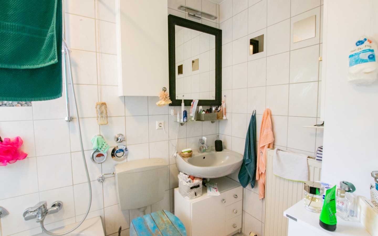 Bad - Provisionsfrei: Geräumige 2-Zimmer-Wohnung mit malerischer Aussicht in HD-Ziegelhausen