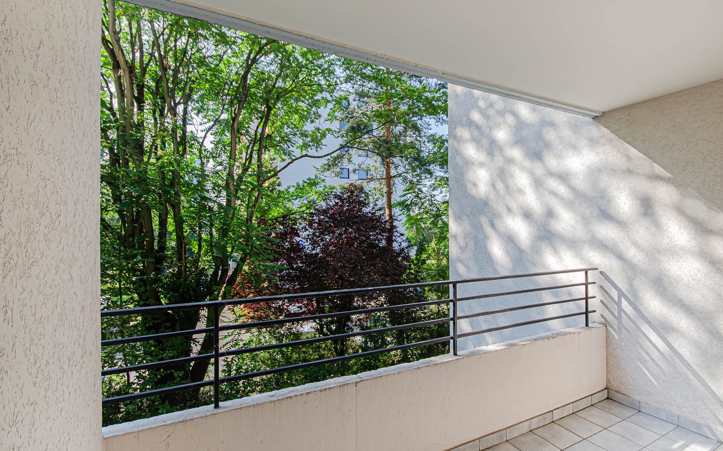 Balkon - Bezugfreies hochwertig saniertes Einzimmerappartement mit Südbalkon