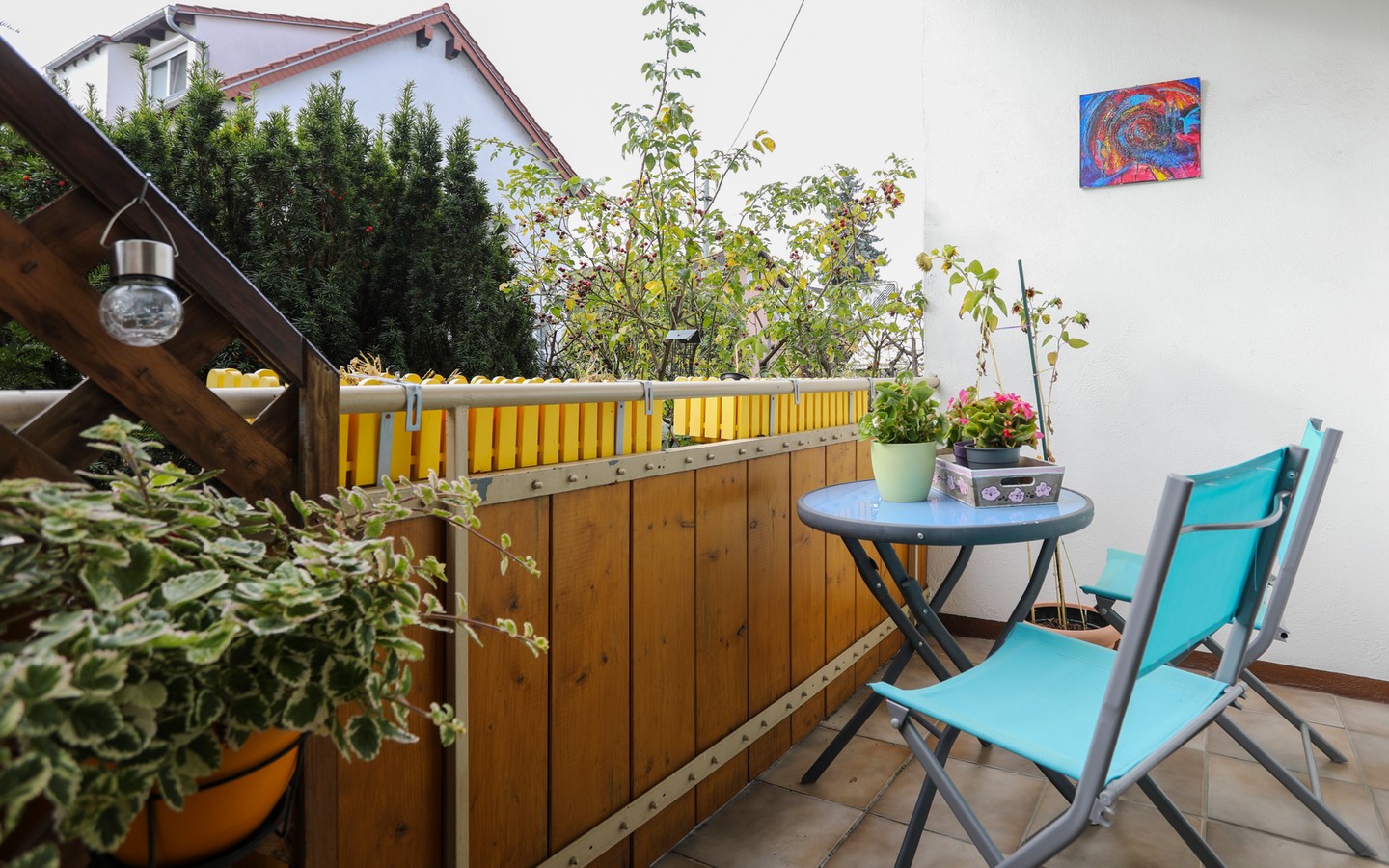 Balkon EG - Eppelheim: MFH auf großem Erbpachtgrundstück in 
familienfreundlicher Wohnlage zur flexiblen Nutzung