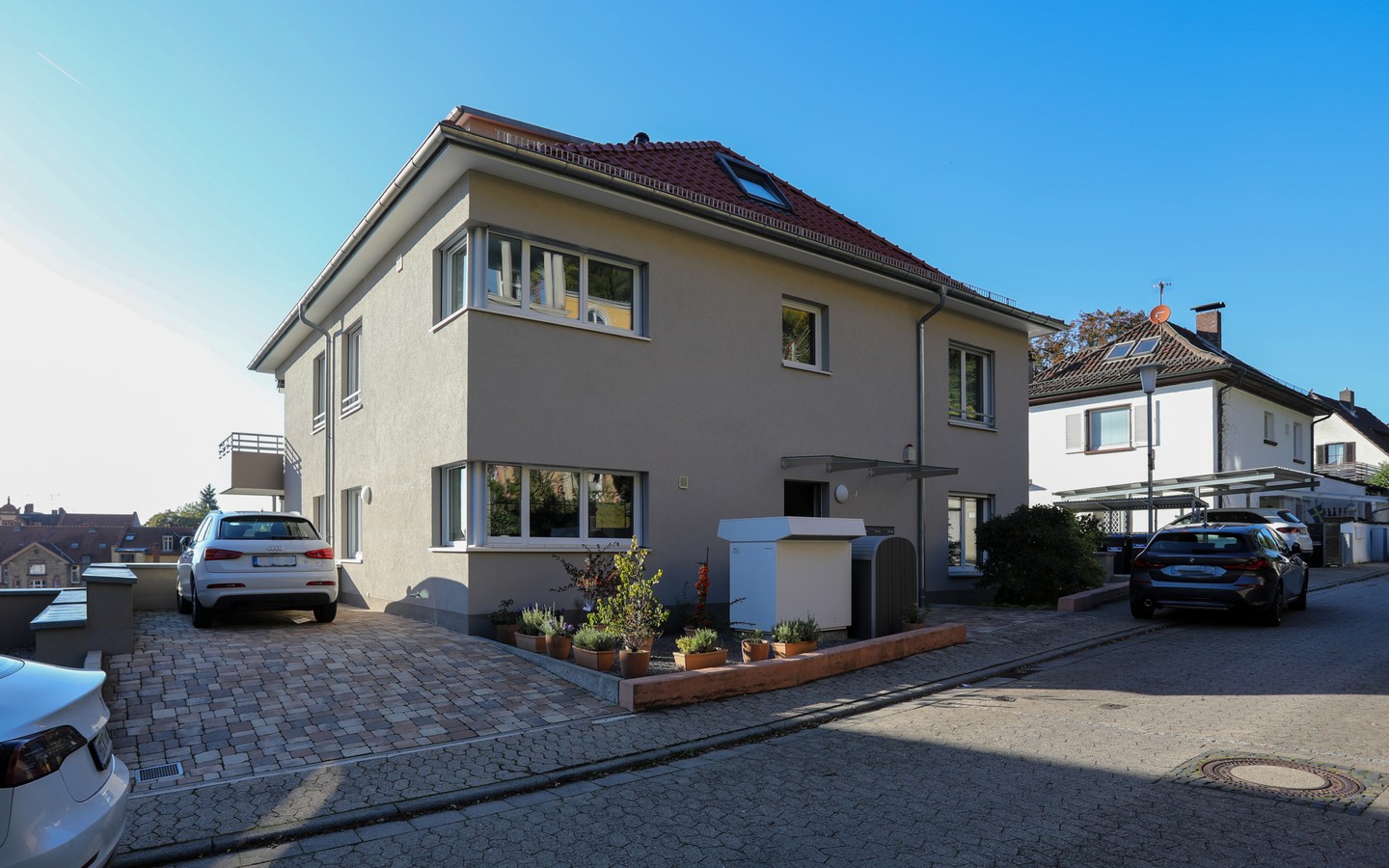 Hausansicht  - Neubaustandard: Traumhafte 5-Zimmer-Wohnung samt Garten und Sauna in der Heidelberger Weststadt