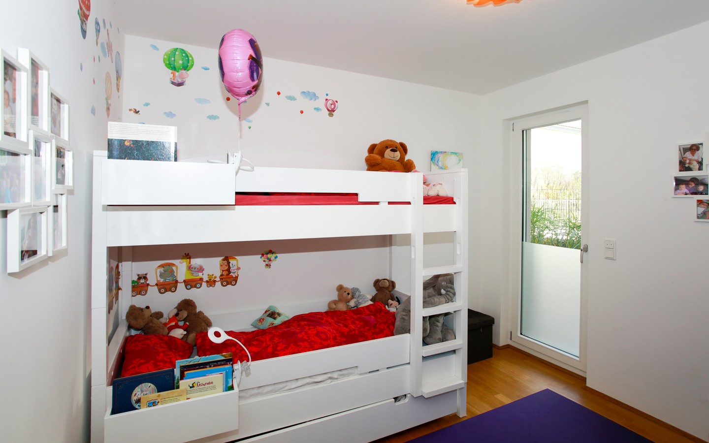 Kinderzimmer - Neubaustandard: Traumhafte 5-Zimmer-Wohnung samt Garten und Sauna in der Heidelberger Weststadt