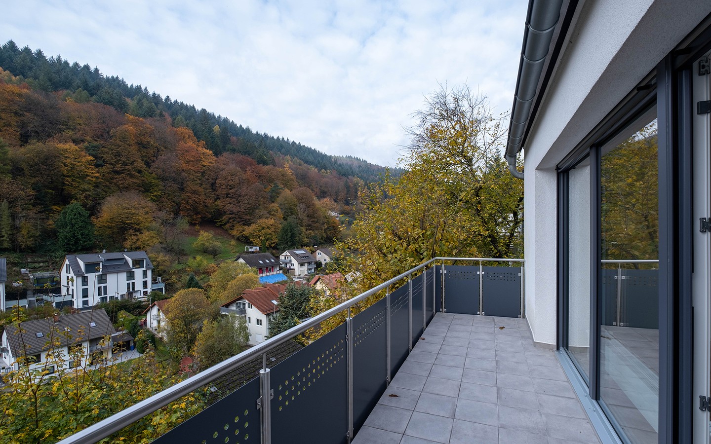 Balkon - Sanierte Doppelhaushälfte in Ziegelhausen mit vielen Extras