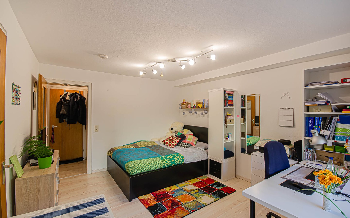 Zimmer - Heidelberg- Handschuhsheim: Einzimmerwohnung - mit Terasse - Bezugsfrei