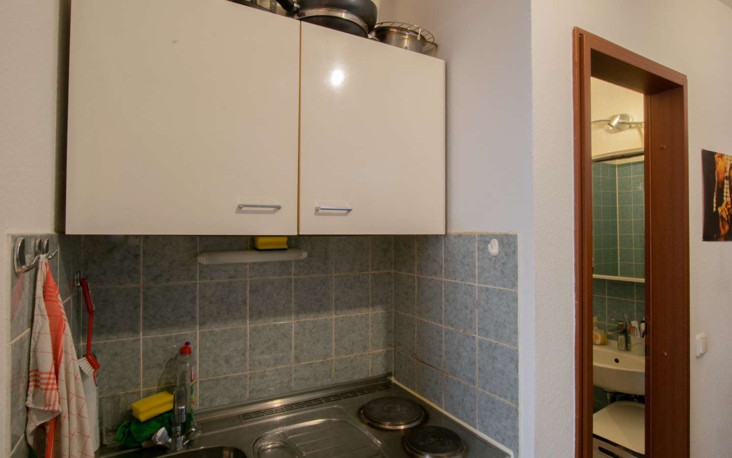 Küchenbereich - Handschuhsheim: Vermietete 1-Zimmer-Wohnung mit Loggia und TG-Stellplatz in attraktiver Lage