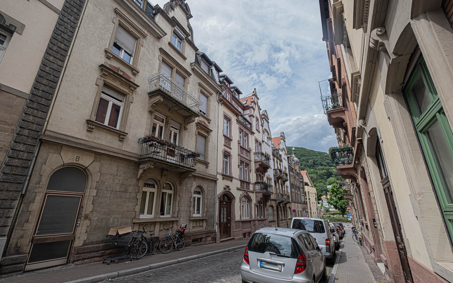 Hausansicht - Heidelberg Altstadt  Charmante 3,5 Zimmerwohnung in bester Lage.