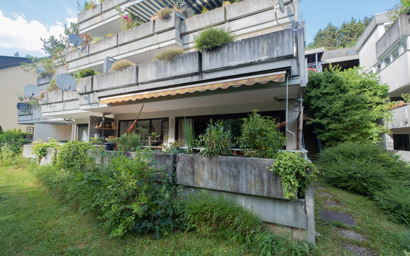 Aussenansicht - Geräumige 3-Zimmerwohnung mit direktem Gartenzugang in guter Lage von Ziegelhausen