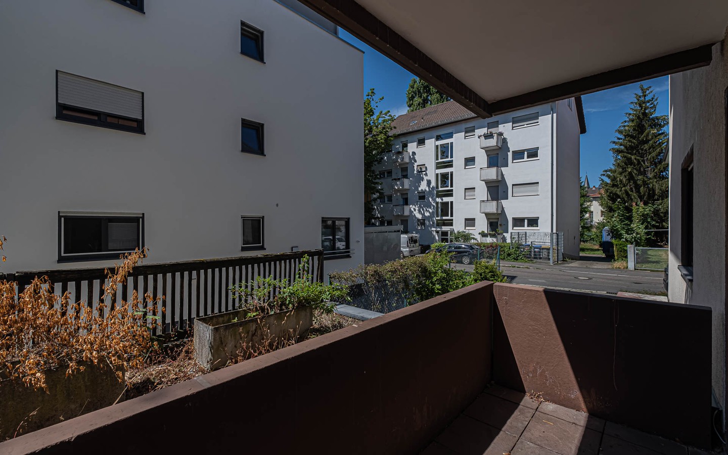 Balkon - Großzügig&bezugsfrei: 3,5-Zimmer-Wohnung mit Stellplatz, Garage und Loggia in HD-Kirchheim