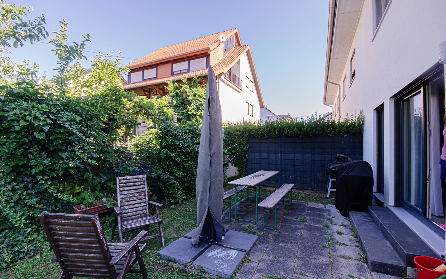 Terrasse - Modernes Reihenendhaus in Eppelheim mit großem Garten