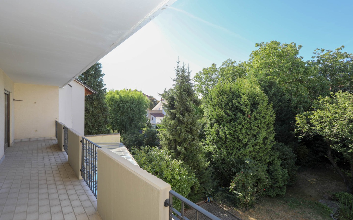 Balkon 1. OG - Speyer: Großes Haus in guter Wohnlage samt Garten und 3 Garagenstellplätzen