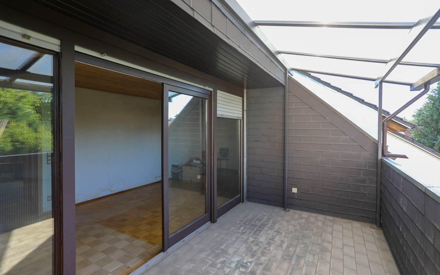 Balkon DG - Speyer: Großes Haus in guter Wohnlage samt Garten und 3 Garagenstellplätzen