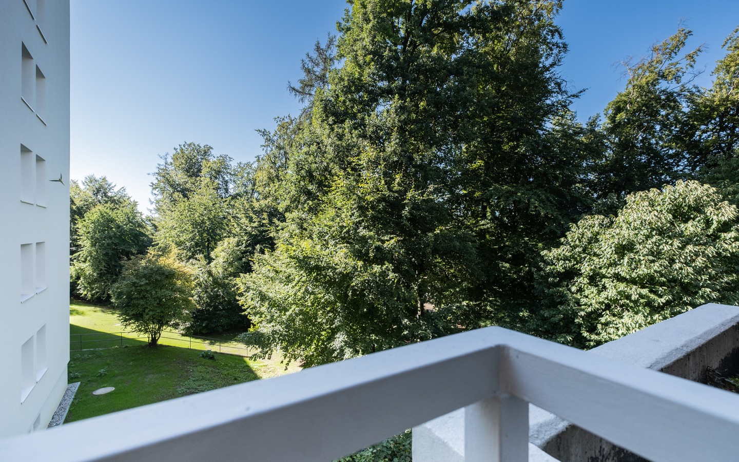Balkon - Wohnen im Grünen: toll geschnittene barrierefreie 4-Zimmer-Wohnung mit Stellplatz auf dem Boxberg
