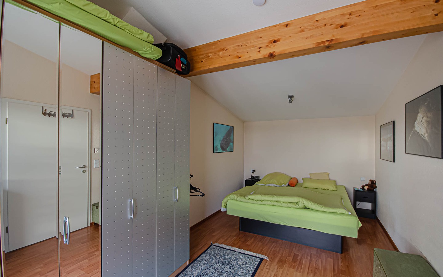 Schlafzimmer - Ein großartiges Reihenendhaus mit Dachterrasse und Garten sucht neue Mieter