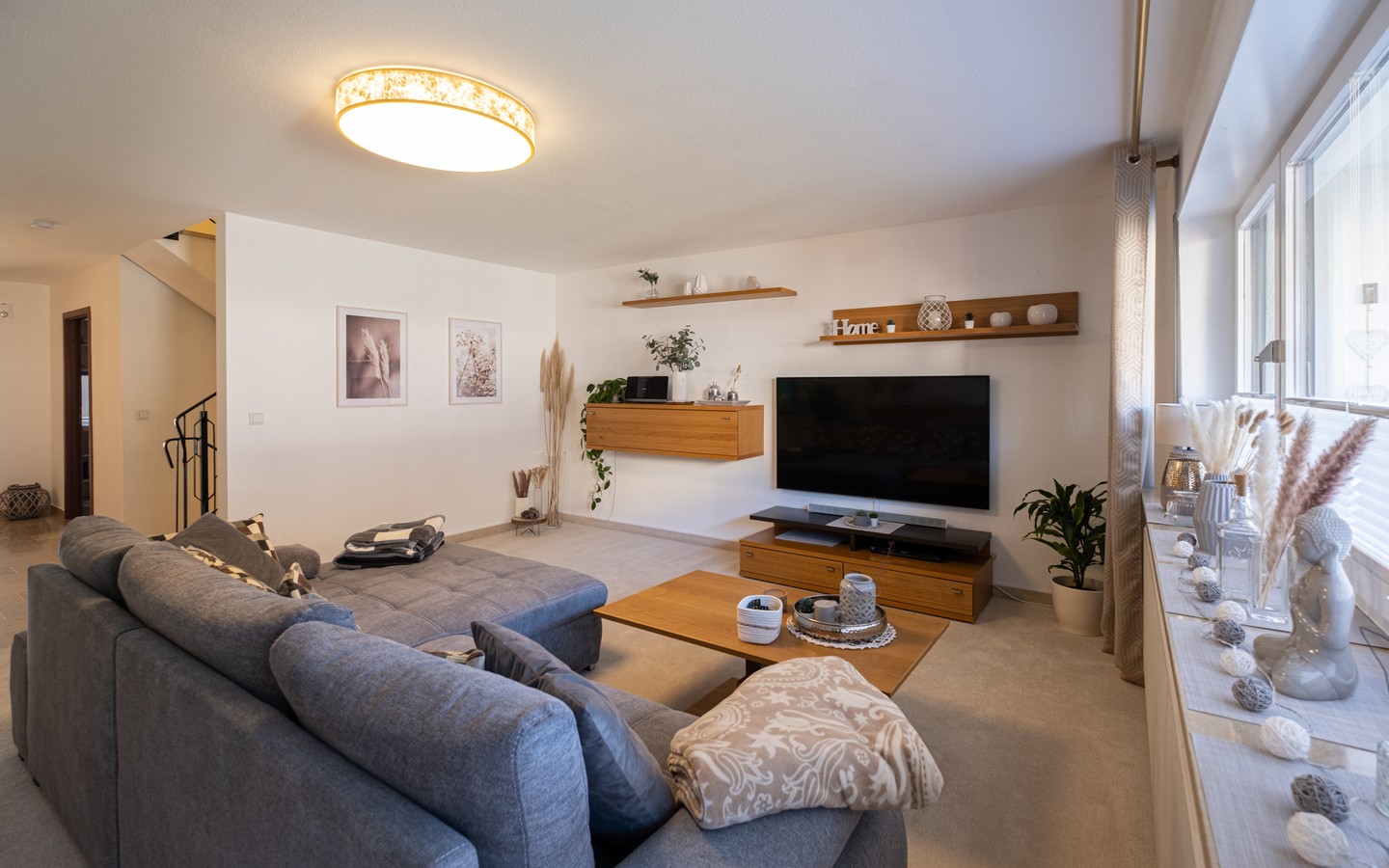 Wohnzimmer - Perfekt als Zuhause für die junge Familie: modernisiertes RMH in behaglicher Lage von Schriesheim