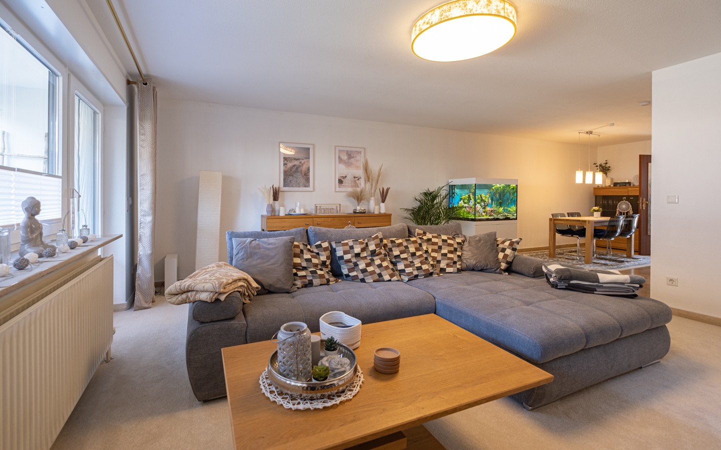 Wohnzimmer - Perfekt als Zuhause für die junge Familie: modernisiertes RMH in behaglicher Lage von Schriesheim