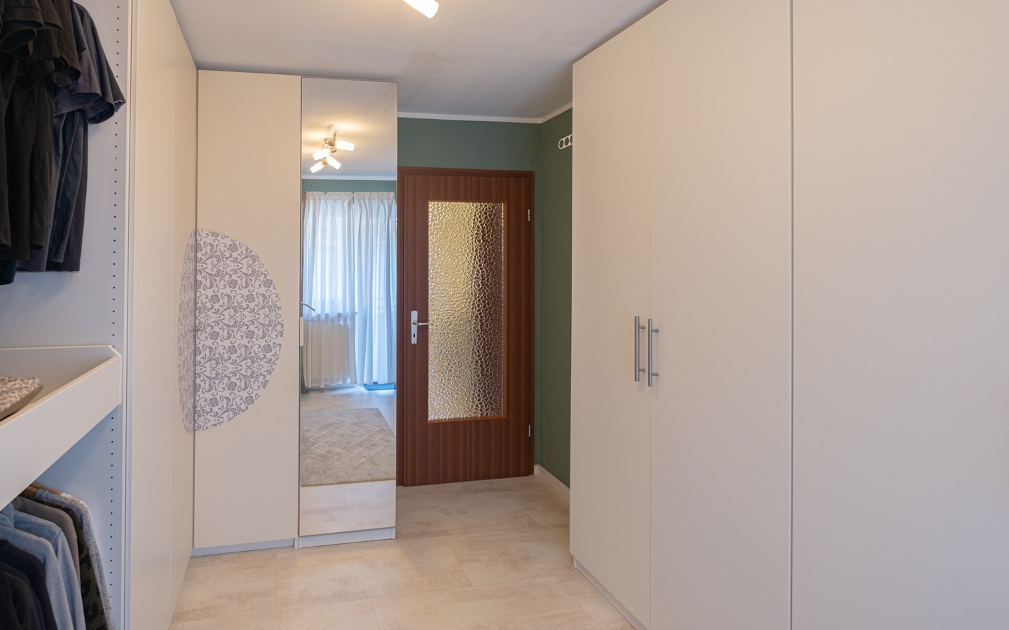 Zimmer 3 - Perfekt als Zuhause für die junge Familie: modernisiertes RMH in behaglicher Lage von Schriesheim