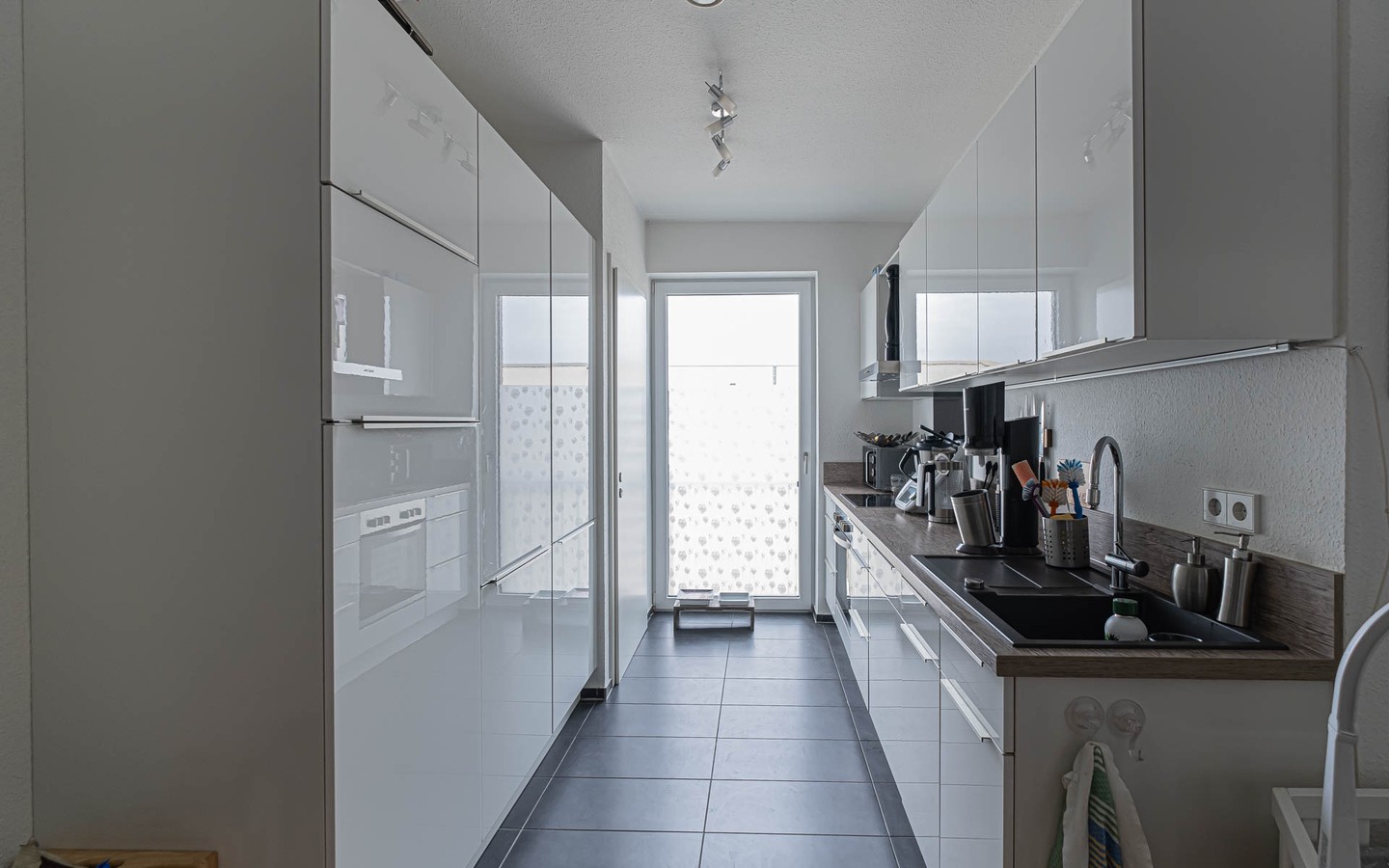 Küche - Komfortable Dreizimmerwohnung in der Bahnstadt im "Urban Green"