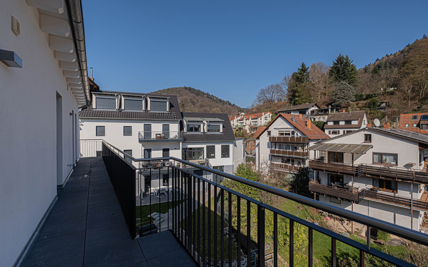 Balkon - Traumhafte Aussichten: Exklusives Penthouse in Ziegelhausen