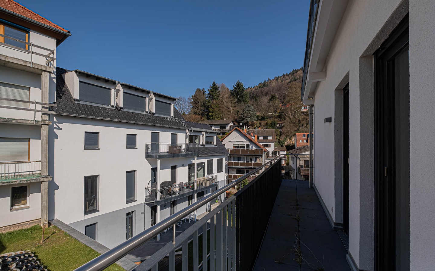 Balkon - Traumhafte Aussichten: Exklusives Penthouse in Ziegelhausen